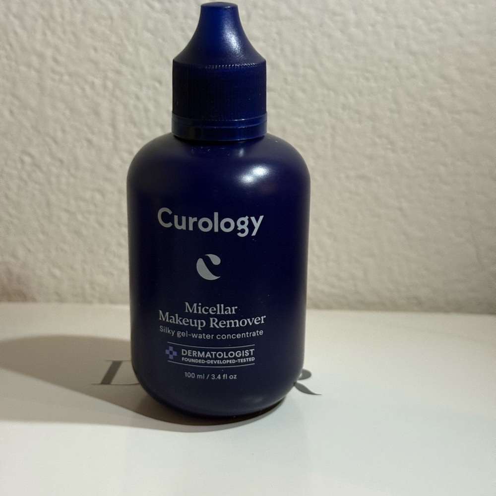 Curology Navy Blue Micellar Makeup Remover
